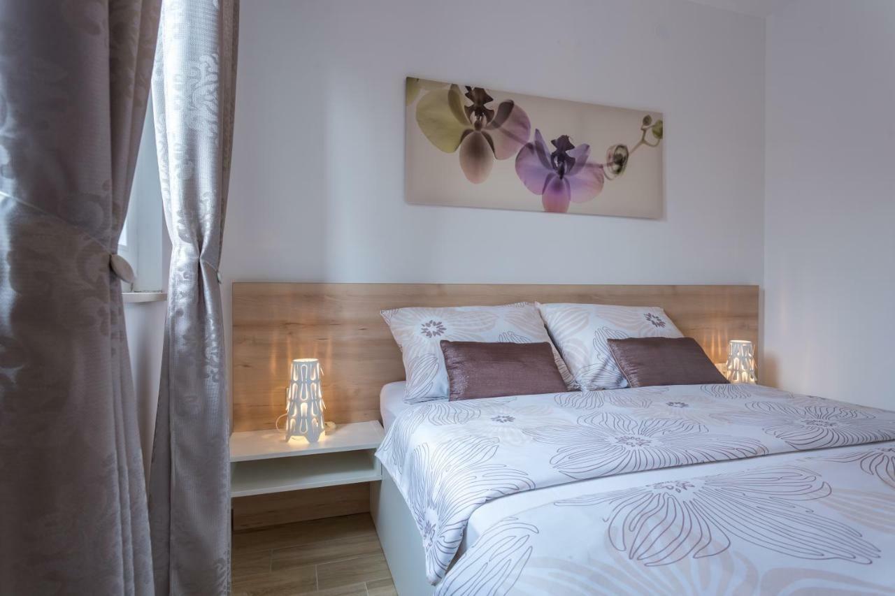 Apartment Elegance Đảo Krk Ngoại thất bức ảnh